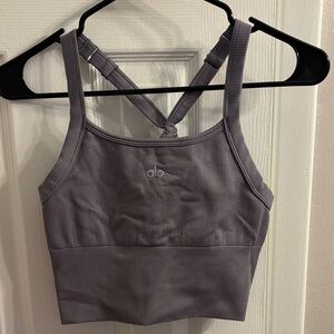 ALO Yoga Women's Lavender Ribbed Sports Bra